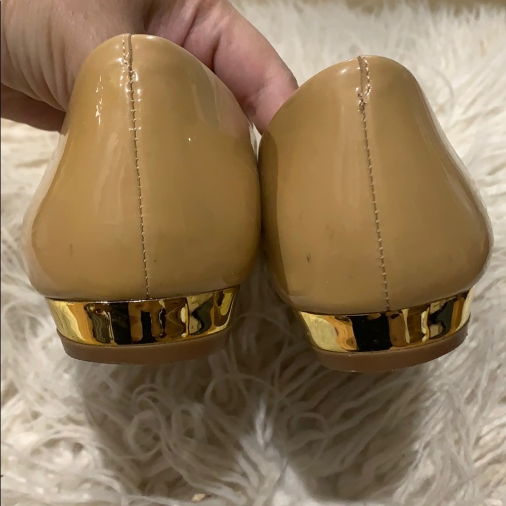 Shoes - Picture 4 of 6